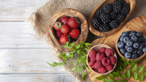 healthy snacks for seniors include lots of berries